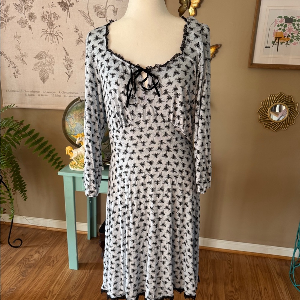 Miss Peregrines Peculiar Children Dress XXL Hot Topic.
